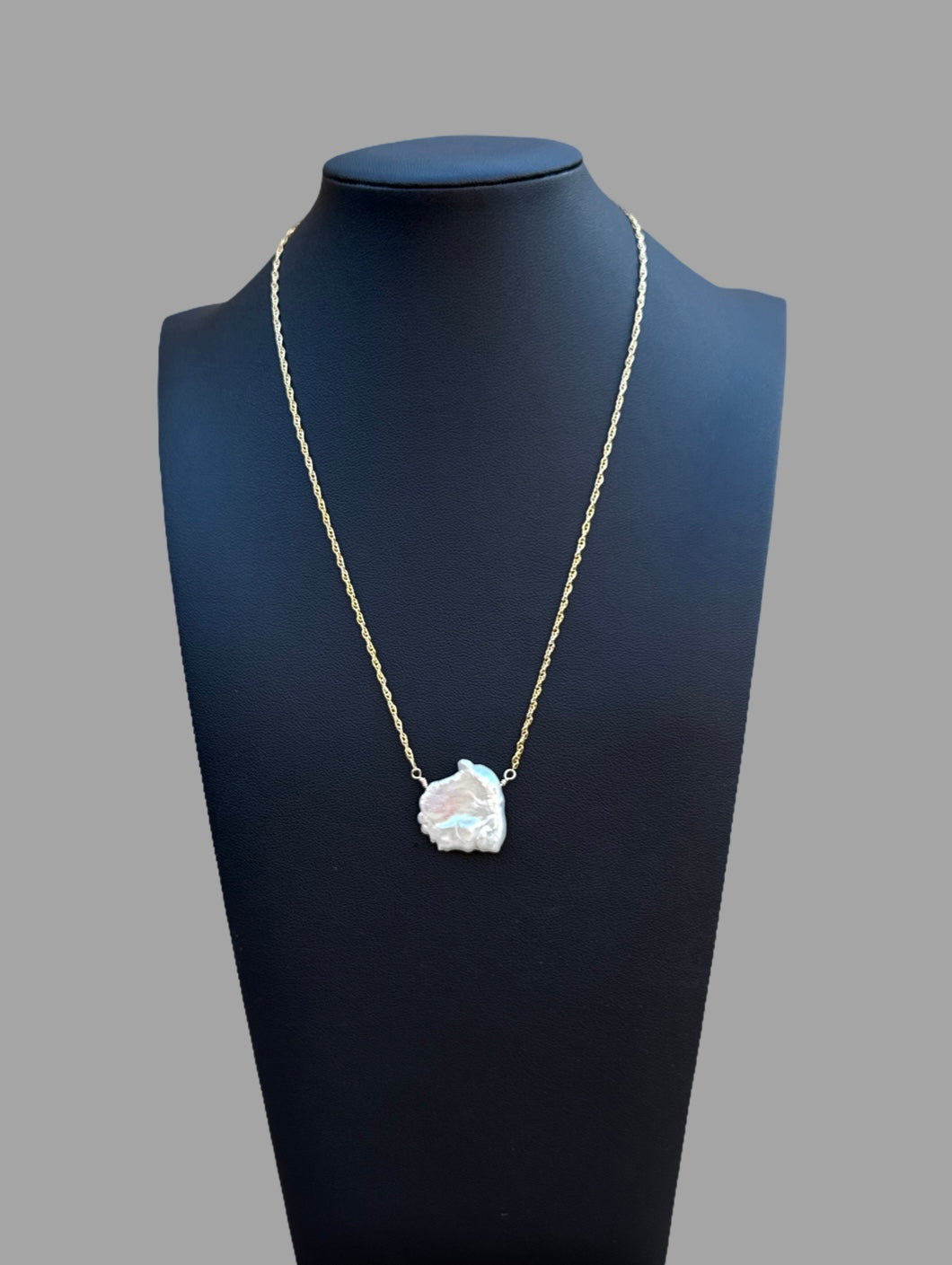 Necklace - Gold filled chain with a gorgeous flat baroque fresh water pearl
