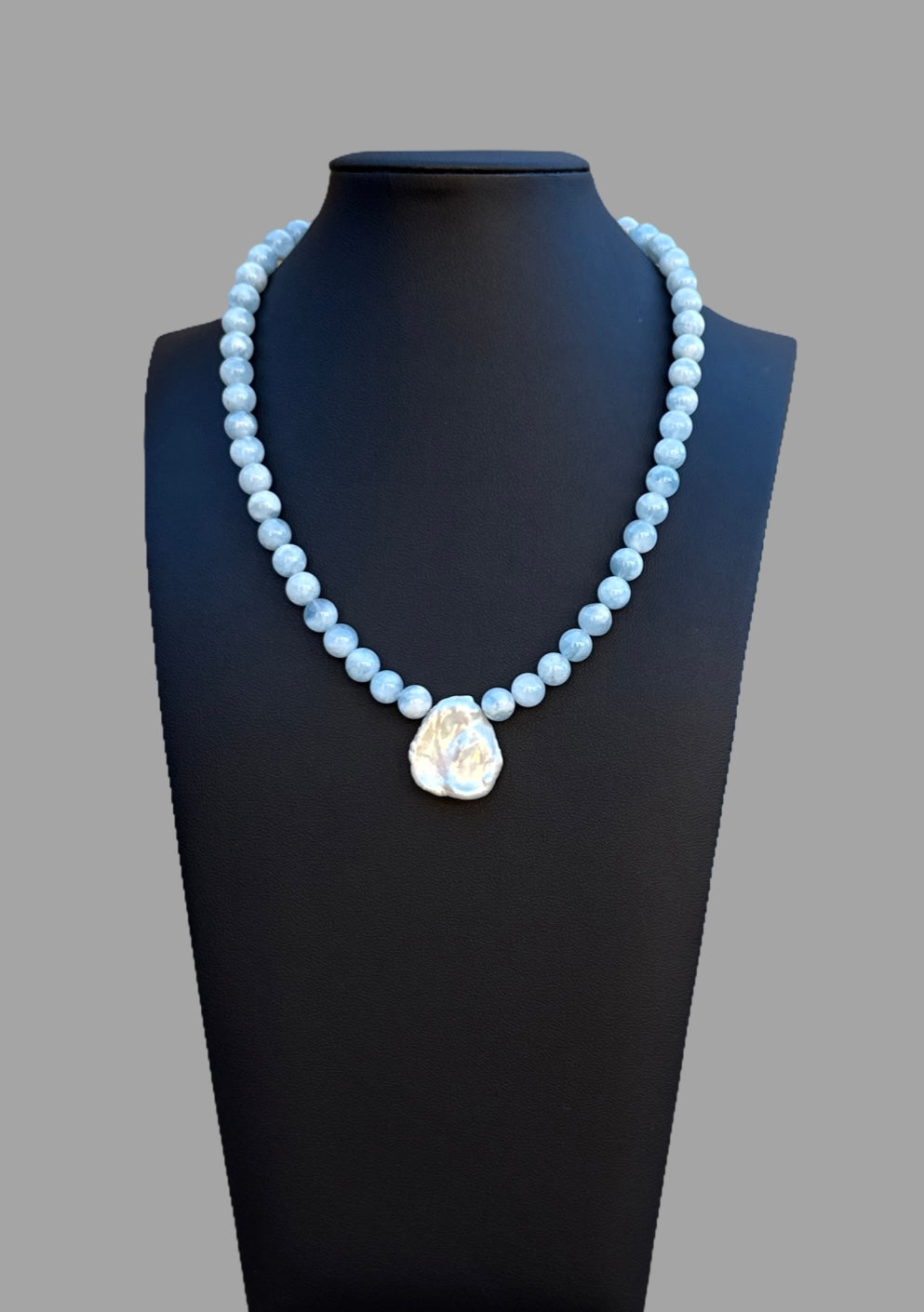 Necklace - 6mm Aquamarine beads with a gorgeous white fresh water pearl pendant