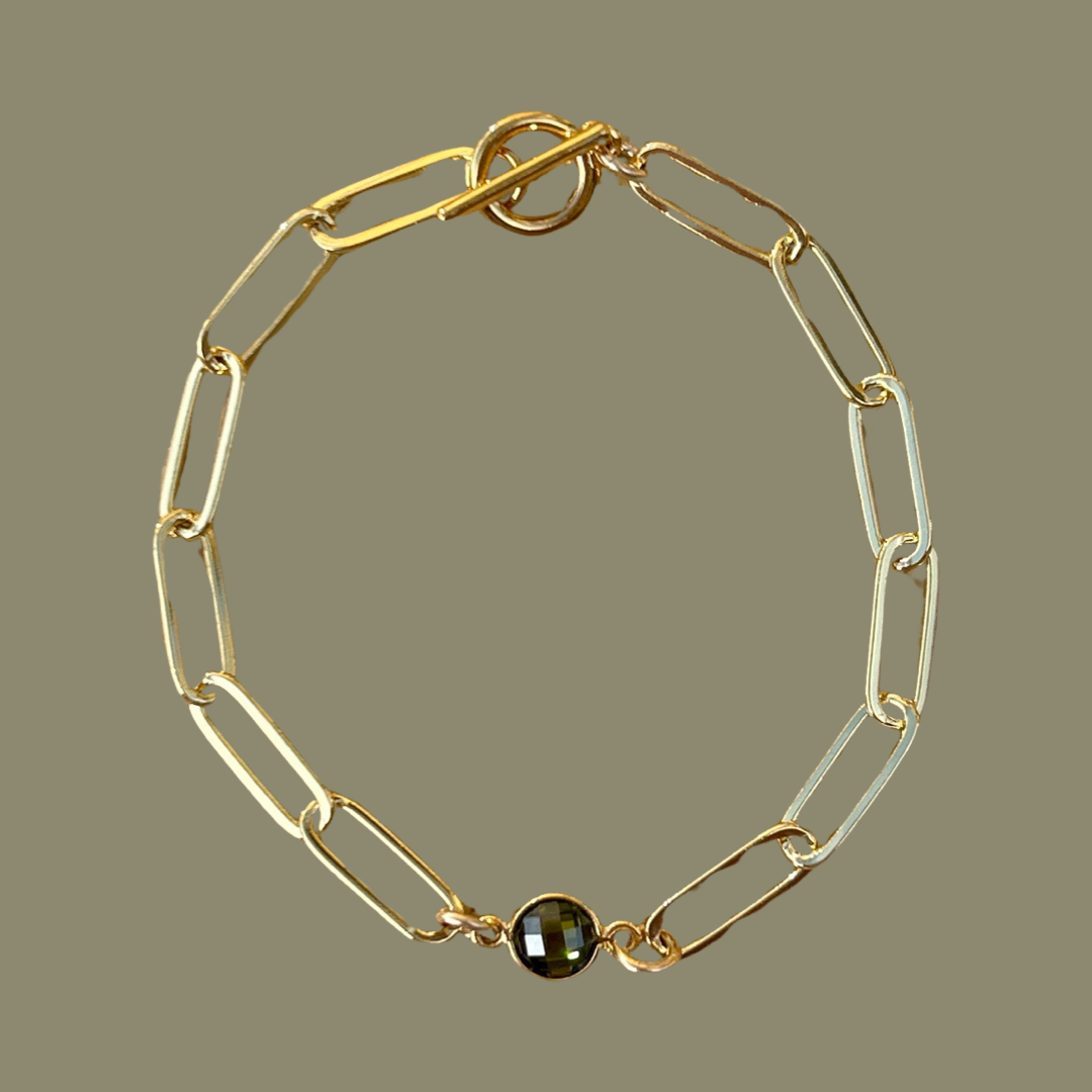 Bracelet - Gold filled paper clip chain with a peridot connector