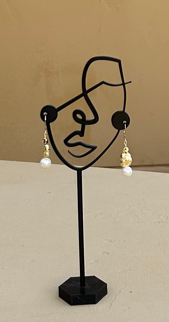 Earrings - Gold and Pearl hanging earrings