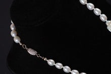 Load image into Gallery viewer, Necklace - Freshwater Pearls &amp; Large Focal Point Shaped Pearl
