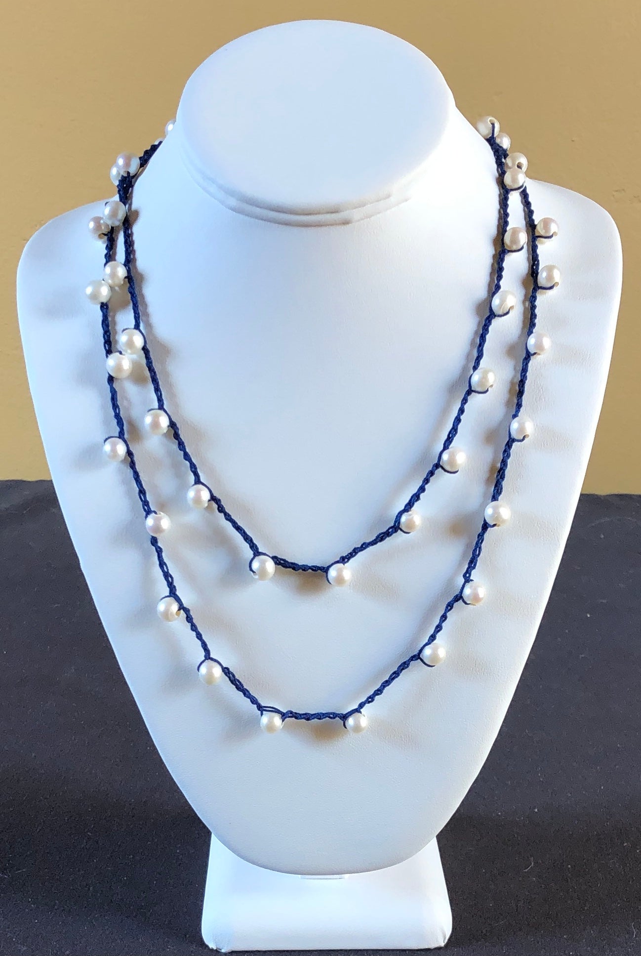 Necklace - Navy blue crocheted with freshwater pearls